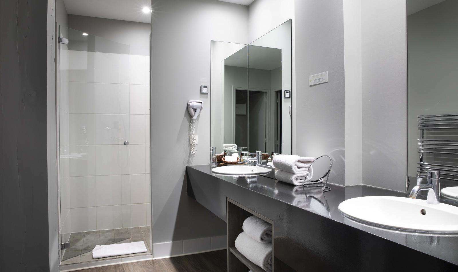 Country Club Hotel Yvré-lʼÉvêque Quarto foto